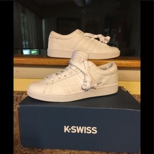 NIB Men’s K•Swiss White  Memory Foam Sneakers Sz 8